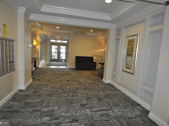 5th image of 301 High Gables Dr APT 404