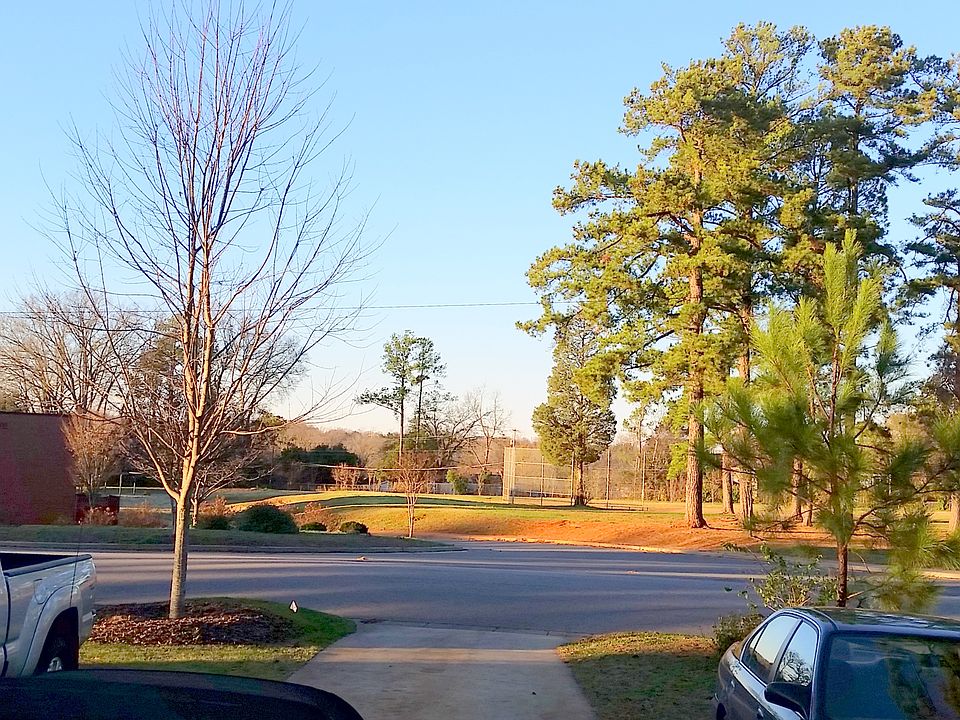 front view elementary school