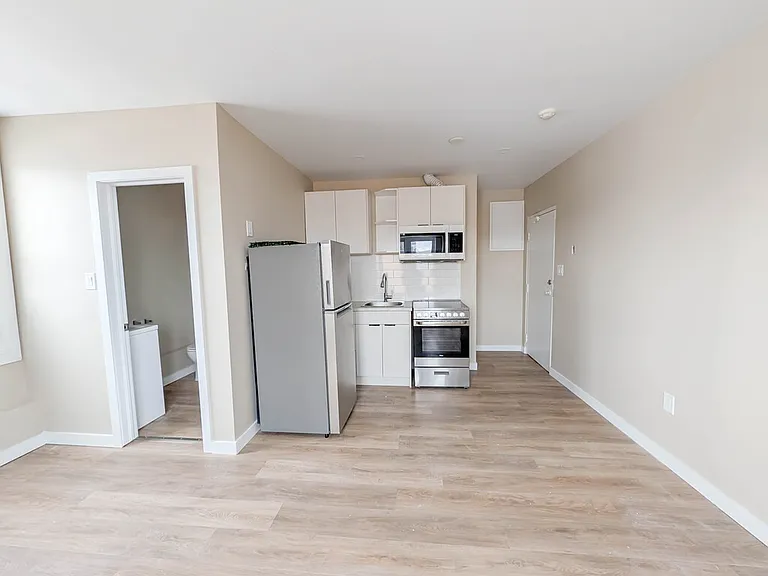 5824 Main St #A — Photo 4