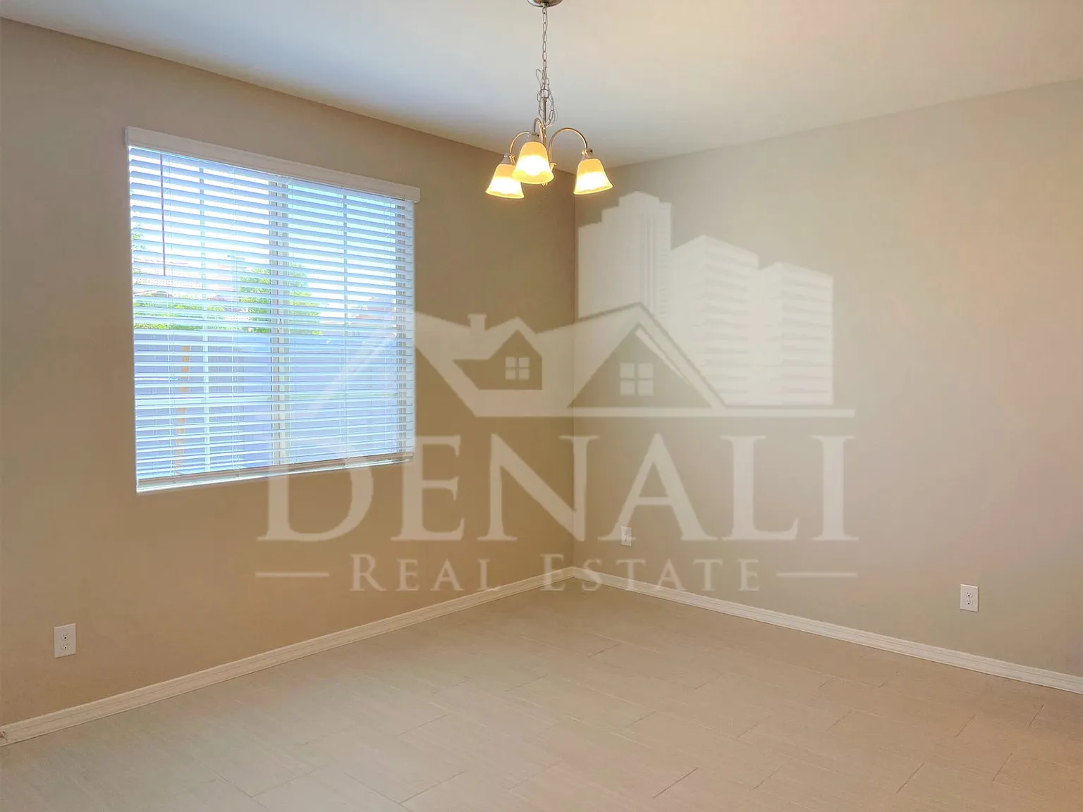3 bed, 2.5 bath, 2092 sqft, $2,795 — Photo 4