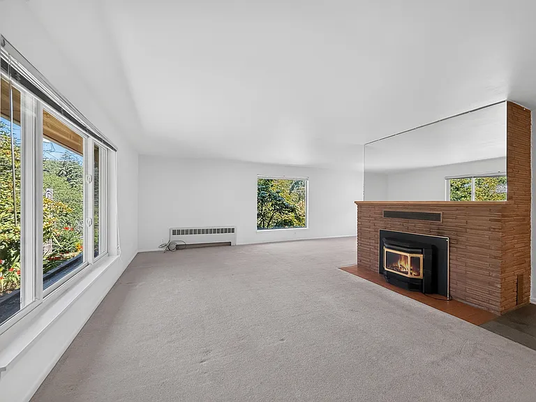 3535 S 126th St — Photo 10