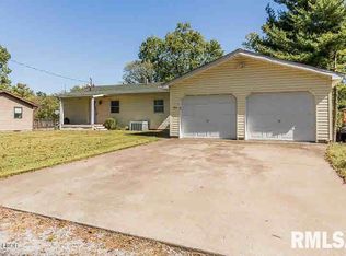 154 County Line Dr, Creal Springs, IL 62922