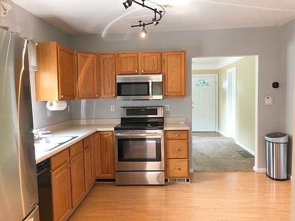 5th image of 915 N 19th St