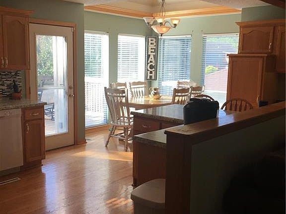 5th image of 803 Graystone Dr