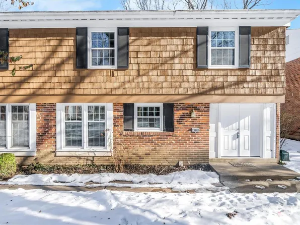 13448 Forestlac Dr, Saint Louis, MO 63141