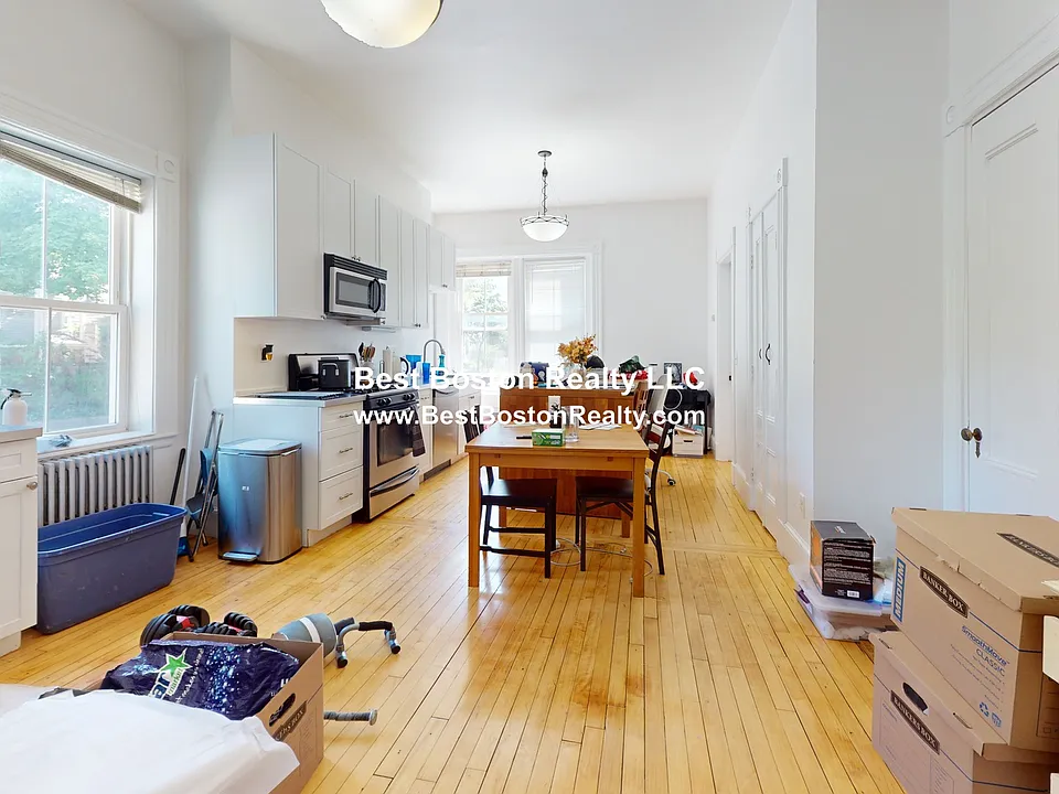 41 Laurel St #1