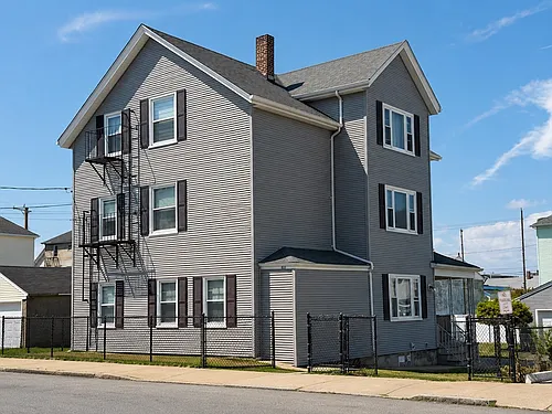 90 Aetna St #1 Photo 1
