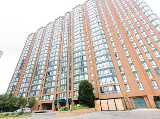 145 Hillcrest Ave UNIT 204, Mississauga, ON L5B 3Z1