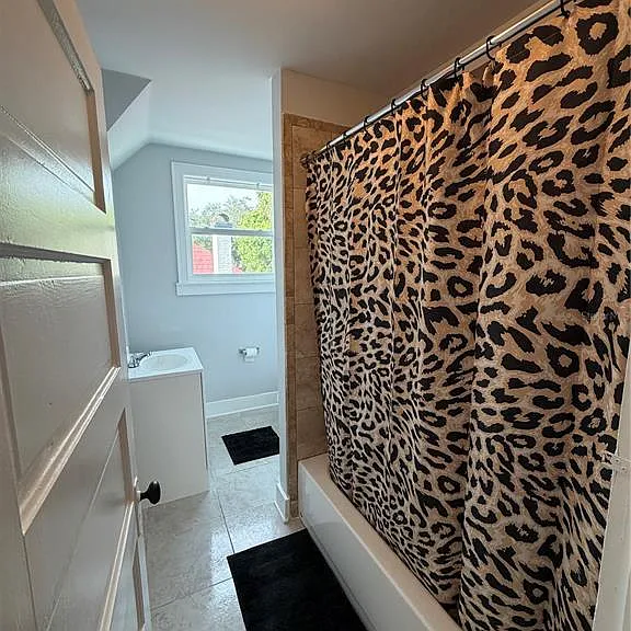 118 N Beaumont Ave — Photo 29