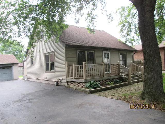 7982 W 100th St photo 1