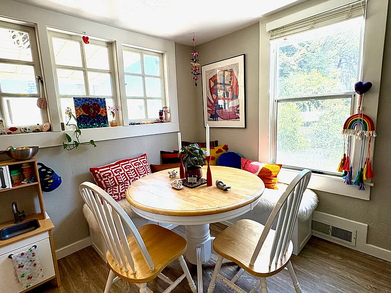 Kitchen dining area. 1st Floor