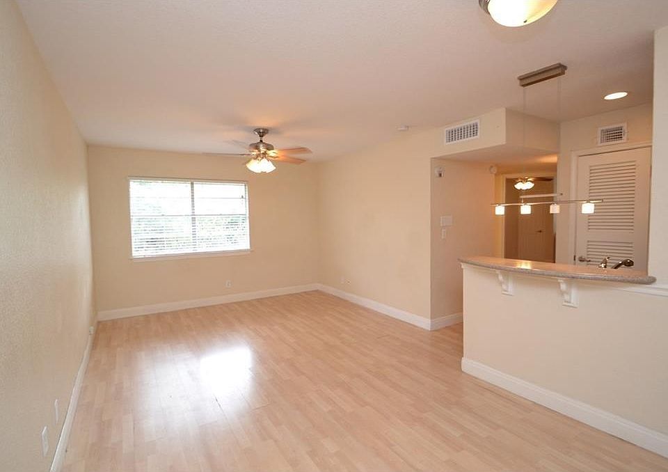 1st image of 4308 Avenue A #115