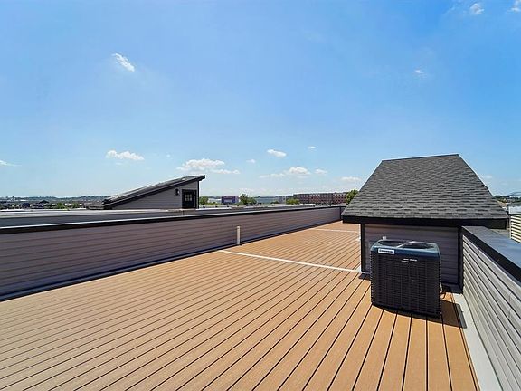 3rd image of 90 E 27th St #2