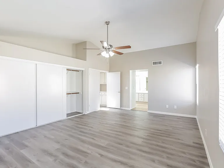 18421 N 44th Pl — Photo 11