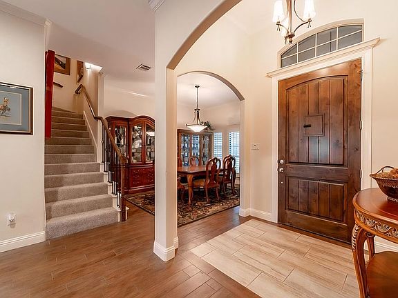 3rd image of 2000 Adams Ln S