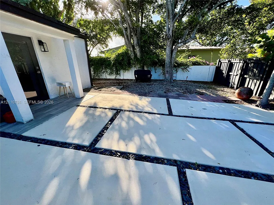 7844 SW 57th Ter