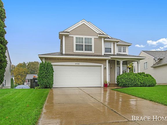 2nd image of 4520 Country Hill Dr SE