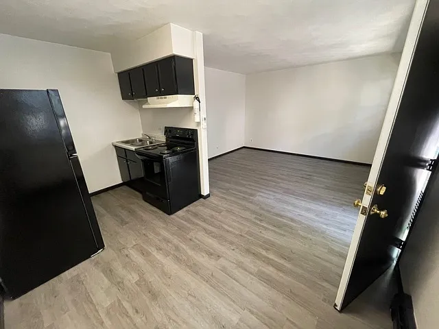 770 University Ave #5 — Photo 4