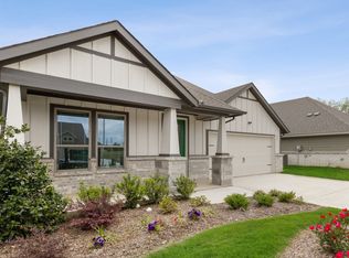 437 Rose Ave, Cleburne, TX 76033