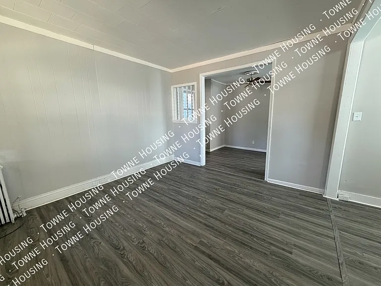 256 14th St #1 — Photo 4