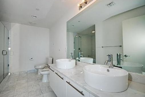 3rd image of 888 Biscayne Blvd APT 1509