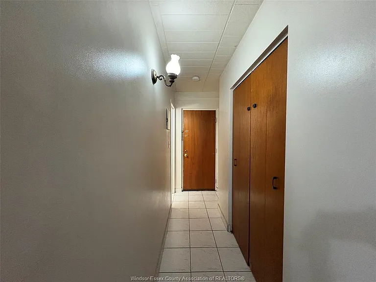 3044 Sandwich St #203 — Photo 4