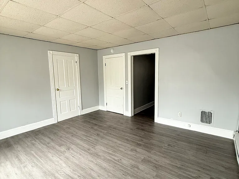 48 W Union Blvd #B — Photo 12