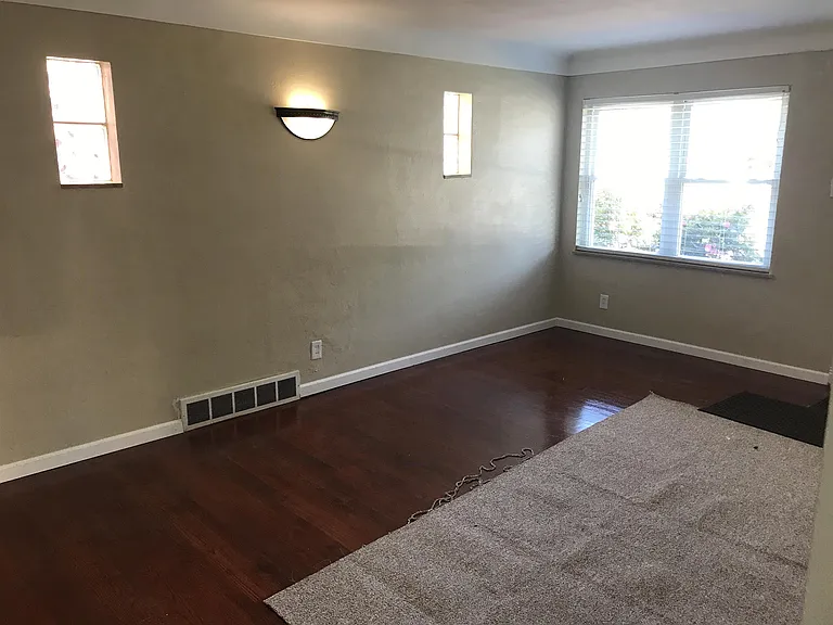 4737 Plover Ave — Photo 5