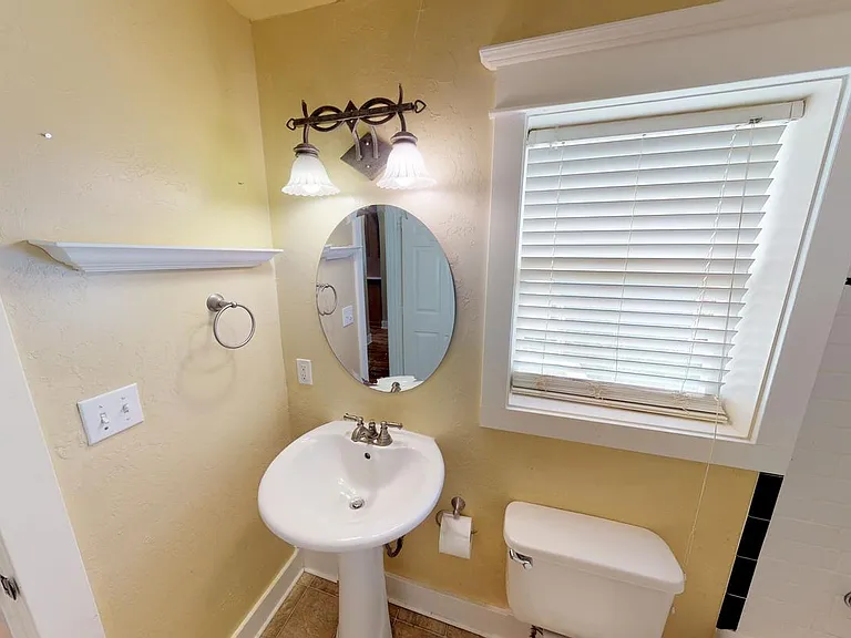 6914 NE Grand Ave — Photo 15