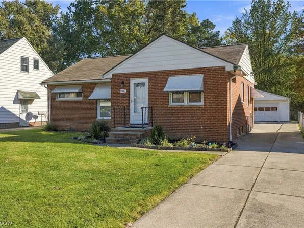 5913 Monica Ln, Garfield Heights, OH 44125