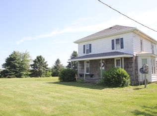 3120 N Pilot Grove Rd, Dunkerton, IA 50626