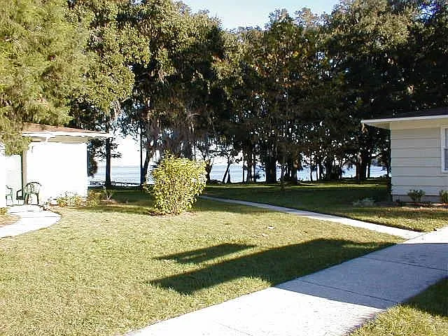St Johns Landing Apartments — Photo 11