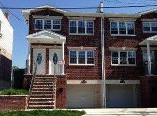 6705 53rd Rd, Maspeth, NY 11378