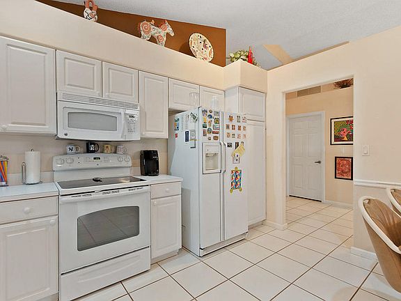 2nd image of 7842 Stirling Bridge Blvd S