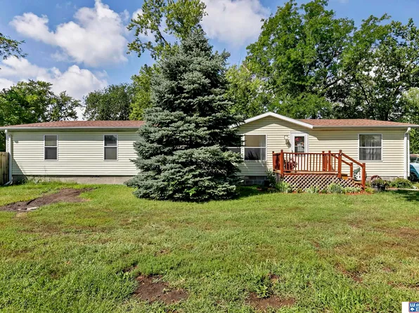 529 North St, Greenwood, NE 68366
