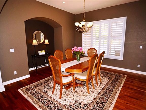 Dining Rm