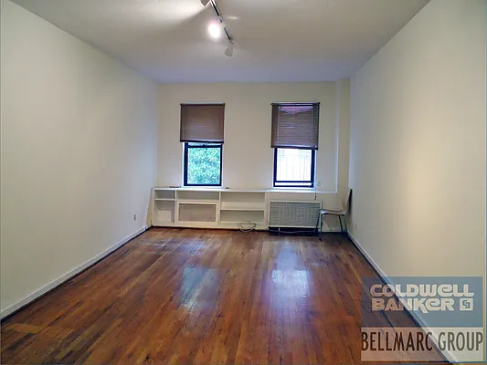 Rented by Bellmarc Realty | media 15