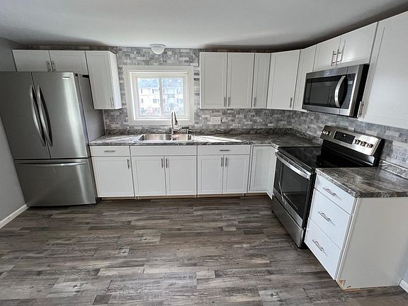 2nd image of 194 Palmer Ave Floor 2