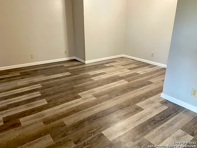 5063 Galahad Dr — Photo 3