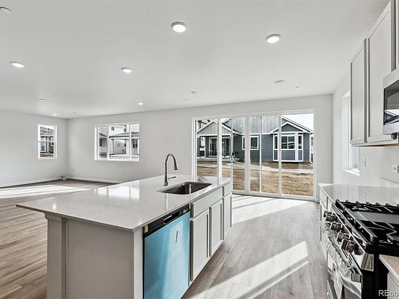 5th image of 9092 Telluride Court
