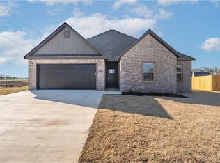 1961 Lordsburg Ct, Bentonville, AR 72713