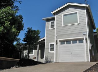 817 University St, Healdsburg, CA 95448