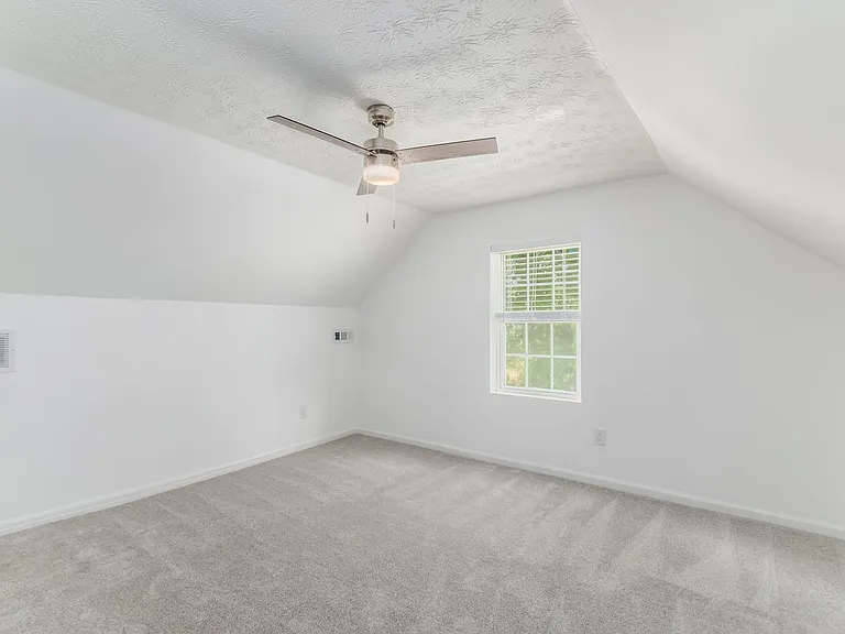 1426 E Rich St — Photo 19
