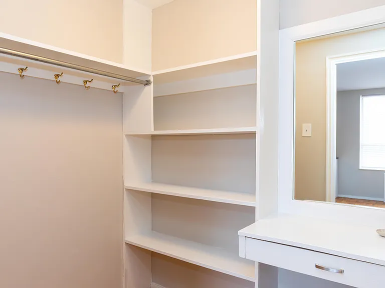 Studio Unit