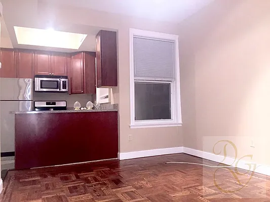 Rented by Dorsa Group | media 16