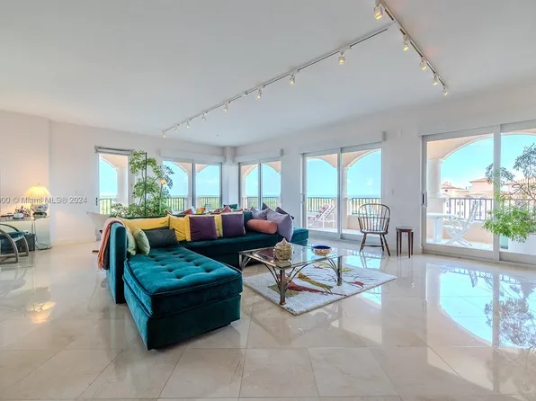 13637 Deering Bay Dr APT 272, Coral Gables, FL 33158