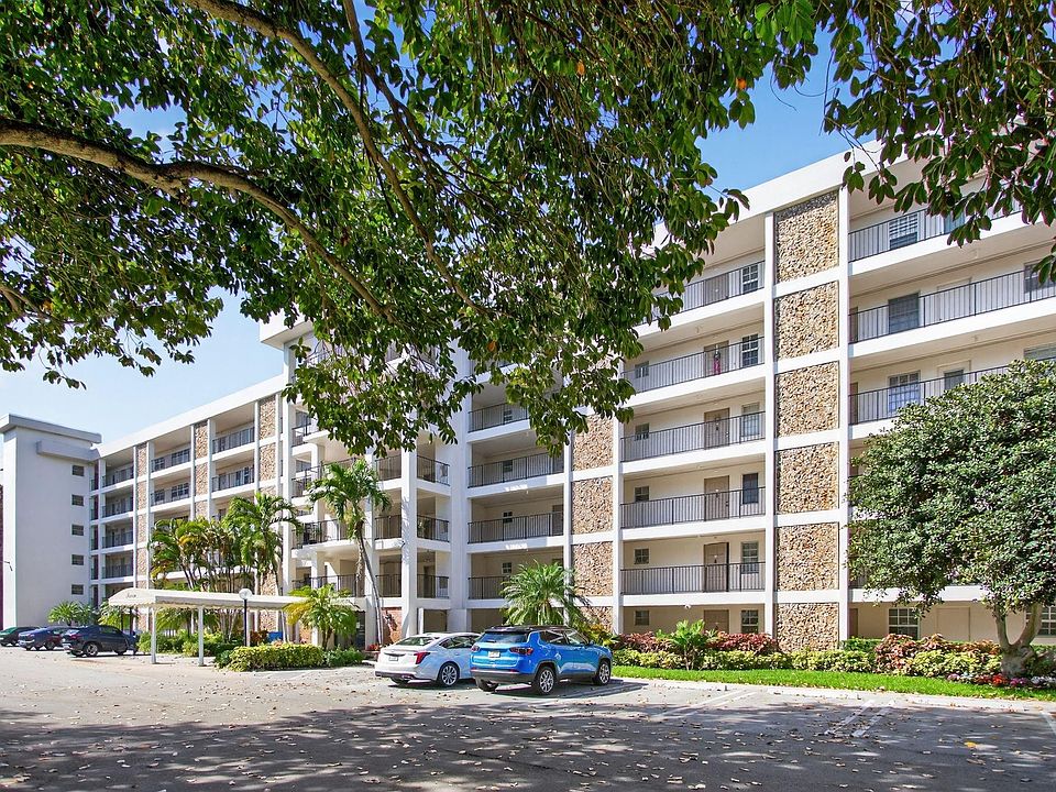 1st image of 2801 N Palm Aire Drive #203