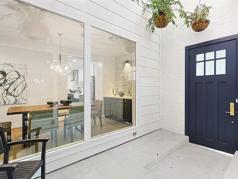 526 Colquitt St — Photo 4