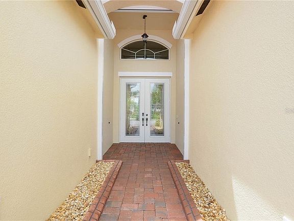 3rd image of 16303 Garnet Glen Pl