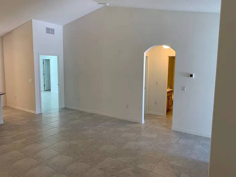 124 Plain View Dr #B — Photo 10